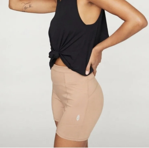 Free People Movement Odessa Short in Ice Coffee NWT - Picture 2 of 15